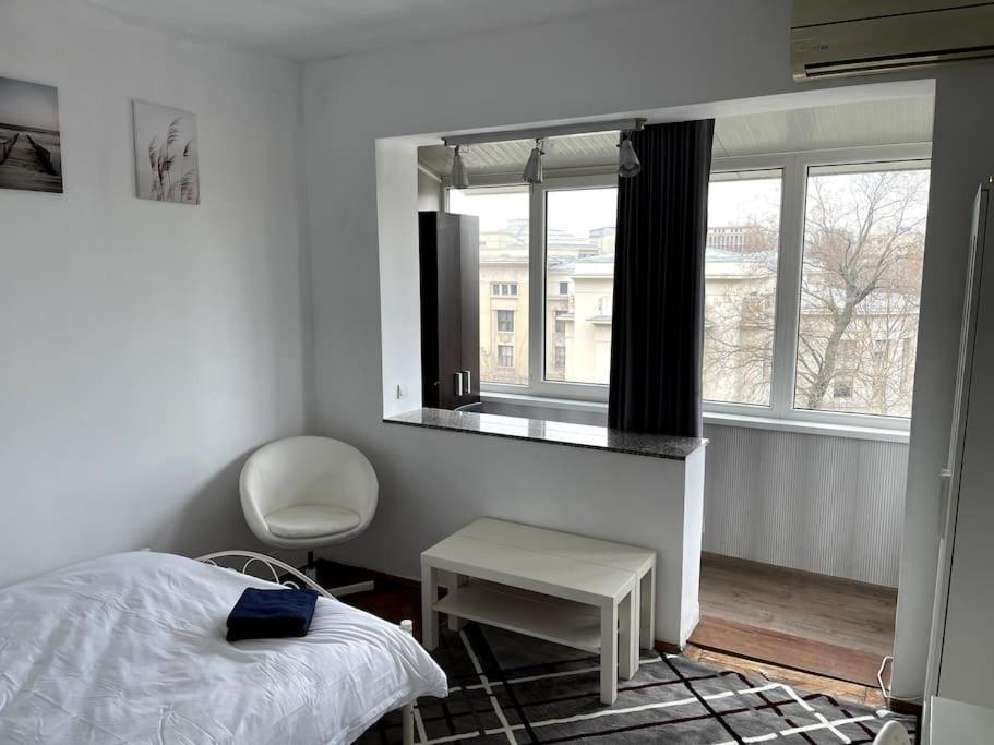 Studio Facultatea De Drept Bukurešť Exteriér fotografie