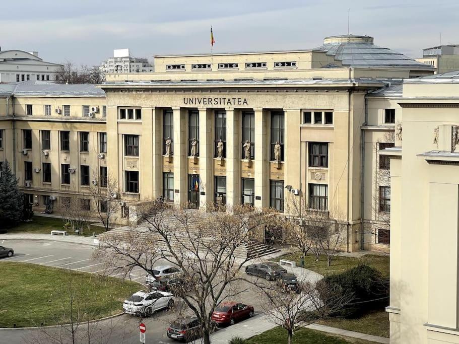 Studio Facultatea De Drept Bukurešť Exteriér fotografie